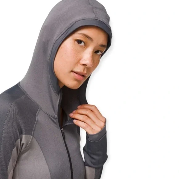 Lululemon Ebb to Train Jacket *Abstract
Black / Dark Chrome
New with Tags - Picture 13 of 17